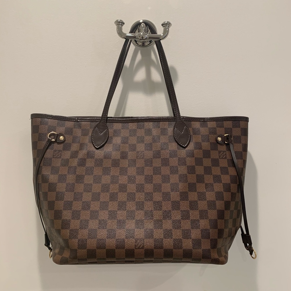 Louis Vuitton Neverfull Bag